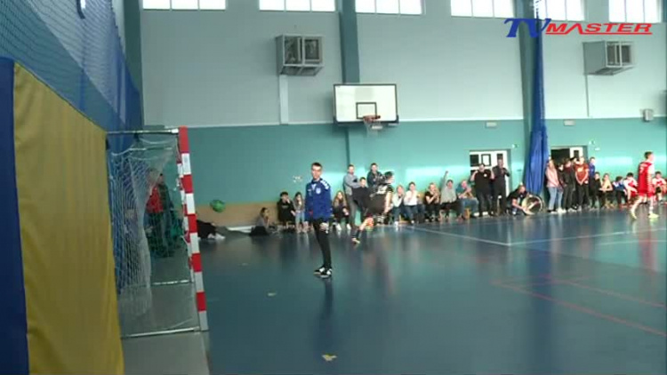 2019_11_20_7_mlodzicy_spr_chrobry1_swidnica_21_45.mp4