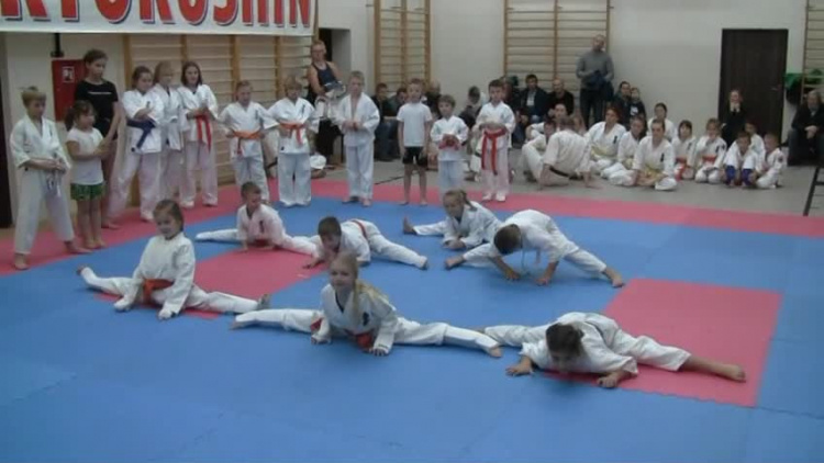2019_12_11_7_zawody_karate_glogow.mp4