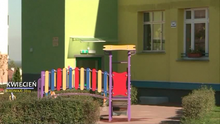 2020_01_15_4_kronika_kwiecien_cz3.mp4