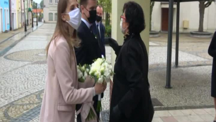 2020_04_27_koronawirus_sluby_polkowice.mp4