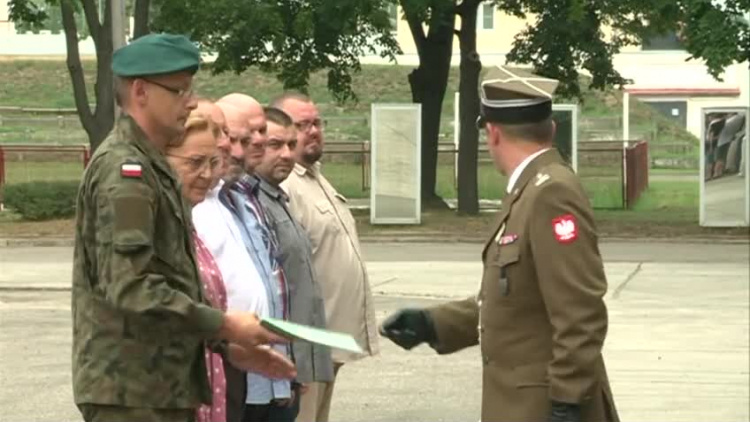 2020_08_14_swieto_wojska_jednostka_glogow.mp4
