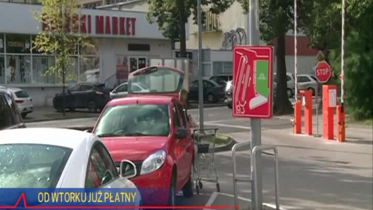 2020_08_28_platny_parking_stokrotka.mp4