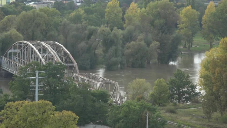 2020_10_21_odra_fala_kulminacyjna_001.mp4