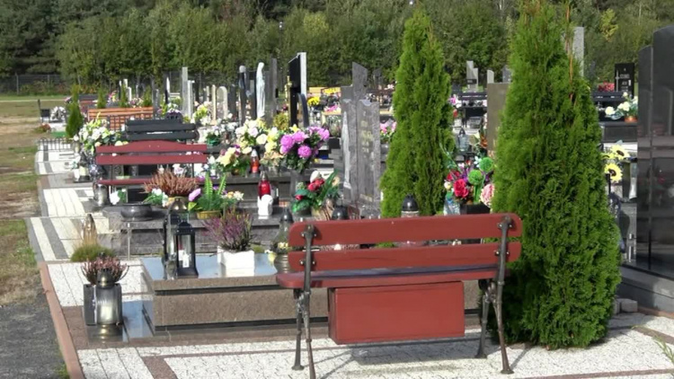 2020_10_27_zaduszki_dzien_zmarlych_polkowice.mp4