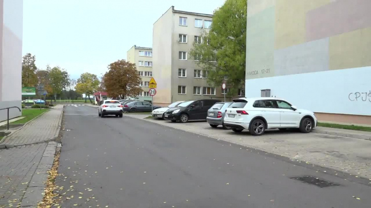 2020_10_29_chodnik_kmicica_polkowice.mp4