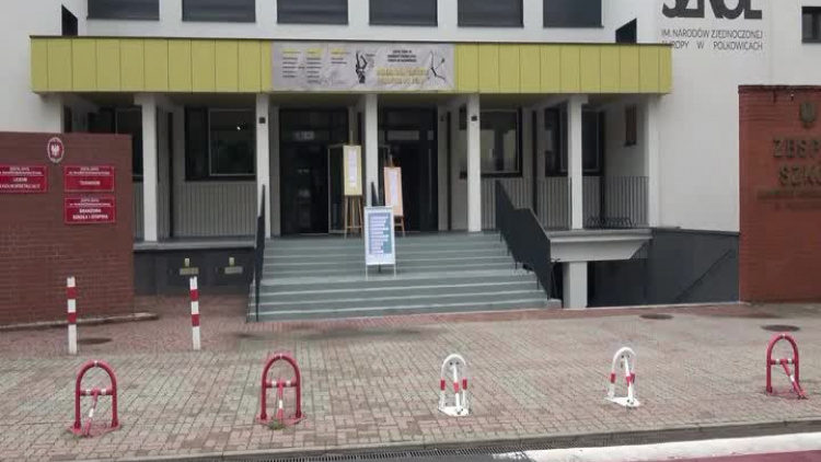 2021-01-25-przygotowania-matura-zespol-szkol-polkowice.mp4