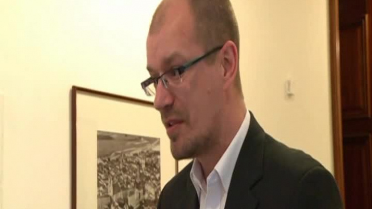 kronika-2011-05-19-blok-koszarowy-glogow.mp4