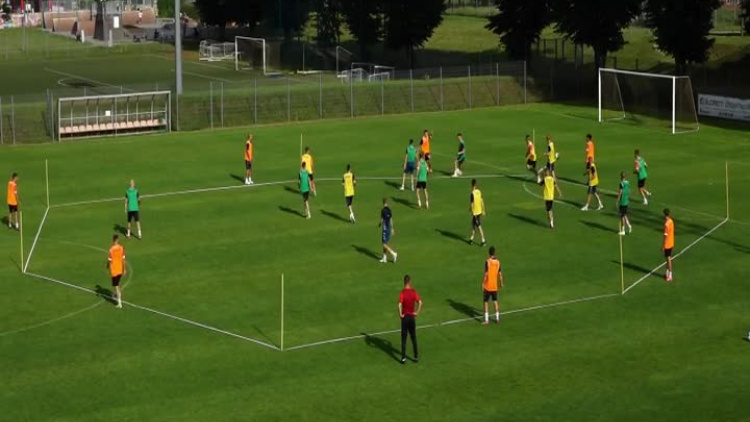 2021-07-06-chrobry-pierwszy-trening-e22251b.mp4