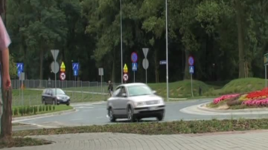 kronika-2011-08-01-rondo-oznakowanie-glogow.mp4