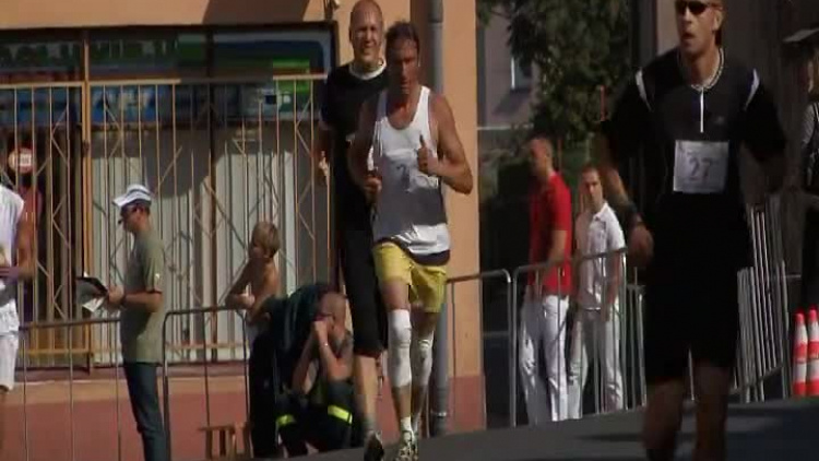 kronika-2011-09-64-bieg-po-miod-przemkow-chmara-fortuna-partyka.mp4
