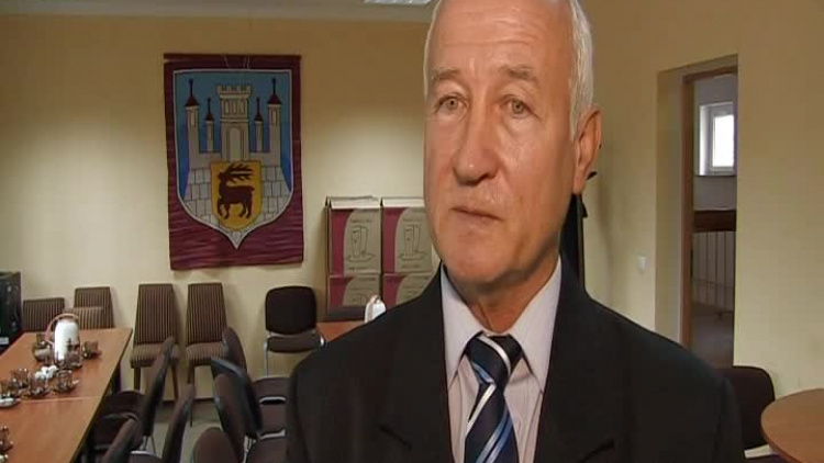 kronika-2011-10-41-zespol-administracyjny-przemkow1.mp4
