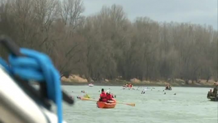 kronika-2011-12-07-mikolaje-odra-splyw-glogow.mp4