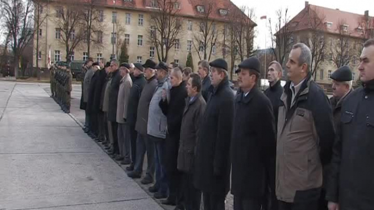 kronika-2011-12-14-artyleria-glogow.mp4