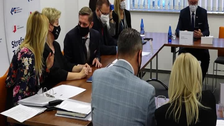 2021-11-25-rada-gospodarcza-lsse.mp4