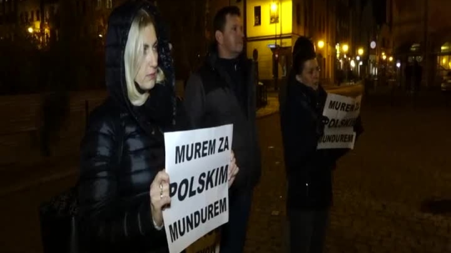 2021-12-02-radni-glogowscy-powiat-miasto-murem-za-mundurem.mp4