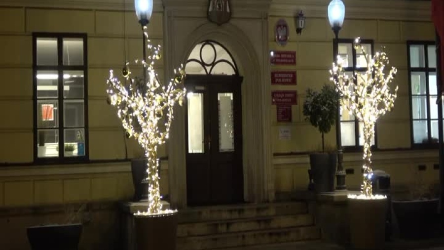 2021-12-07-choinka-rynek-polkowice.mp4