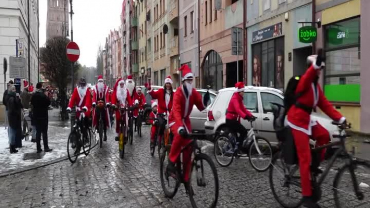 2021-12-07-mikolaje-na-rowerach-akcja-glogow.mp4