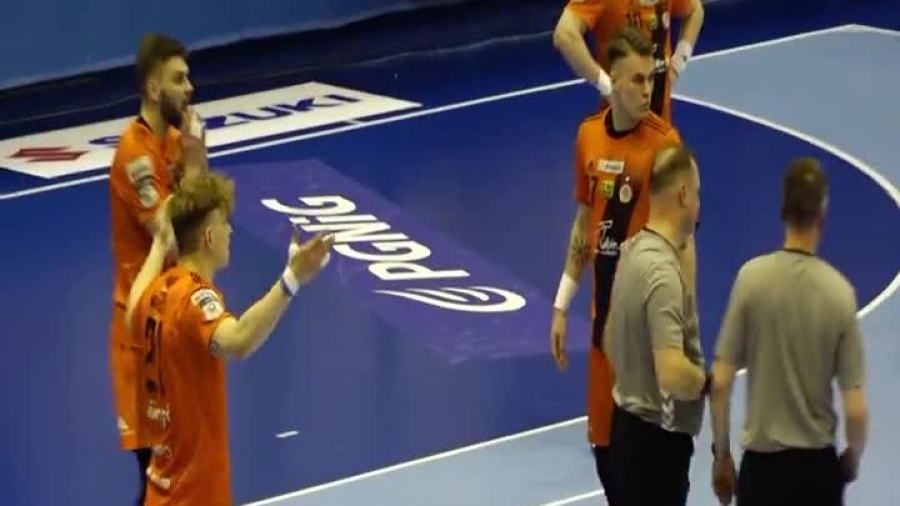 2022-04-27-chrobry-zaglebie-28-25-sedziowanie.mp4