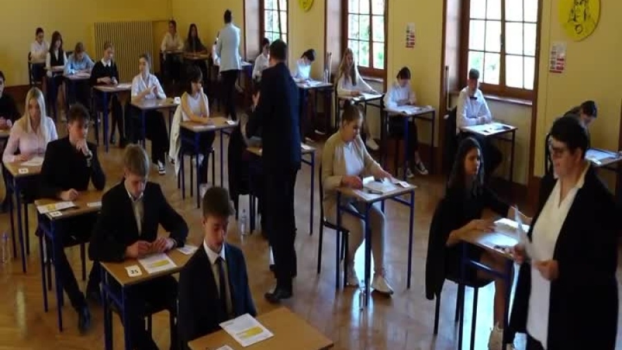 2022-05-04-matura-jezyk-polski-glogow.mp4