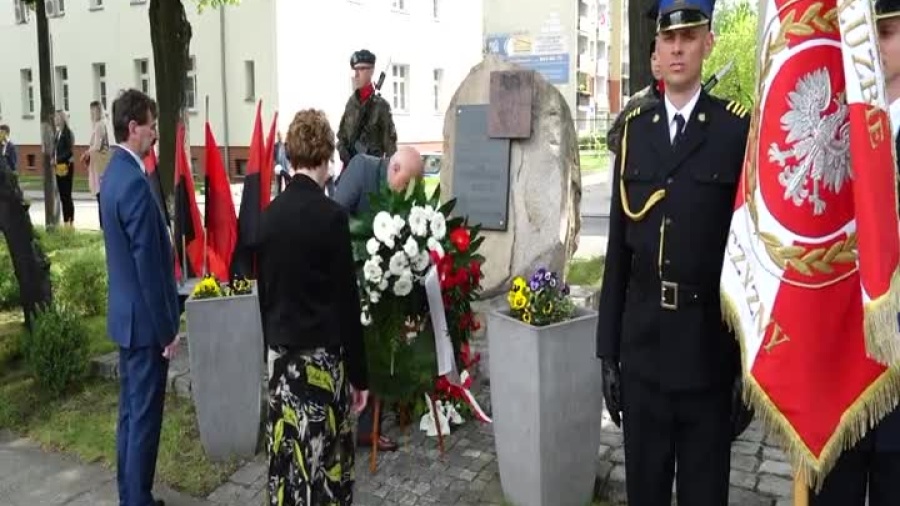 2022-05-09-pomnik-zakonczenie-ii-wojny-swiatowej-glogow.mp4