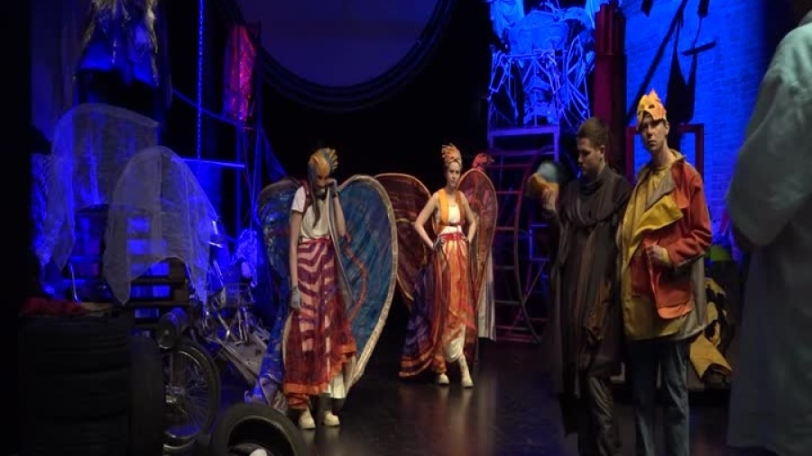2022-05-27-jutro-wrocimy-do-domu-teatr-glogow-news.mp4
