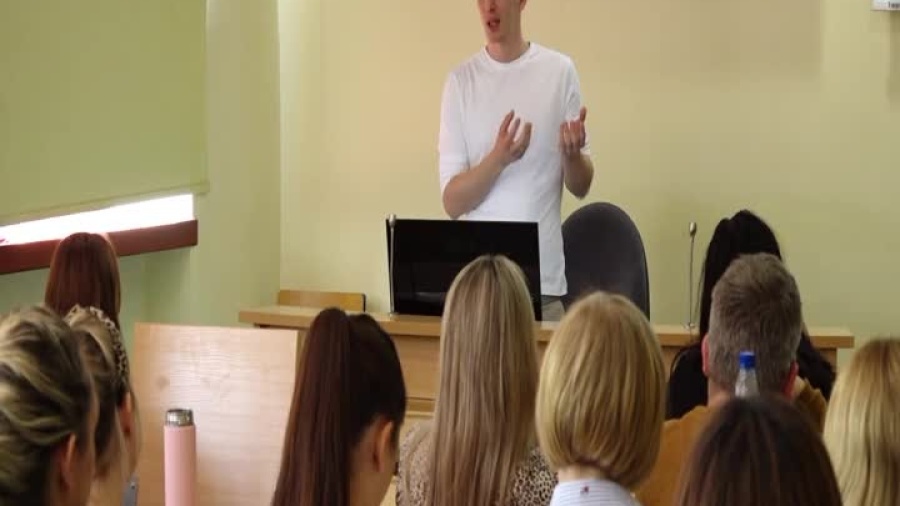 2022-06-02-wyklad-pan-pielegniarka-pwsz-glogow.mp4