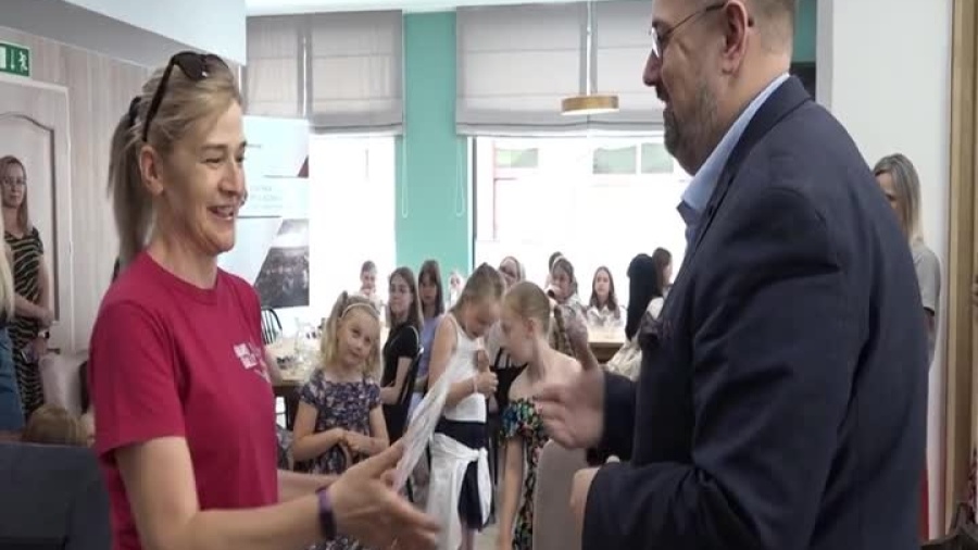 2022-06-27-burmistrz-szczypiornistki-spotkanie-polkowice.mp4