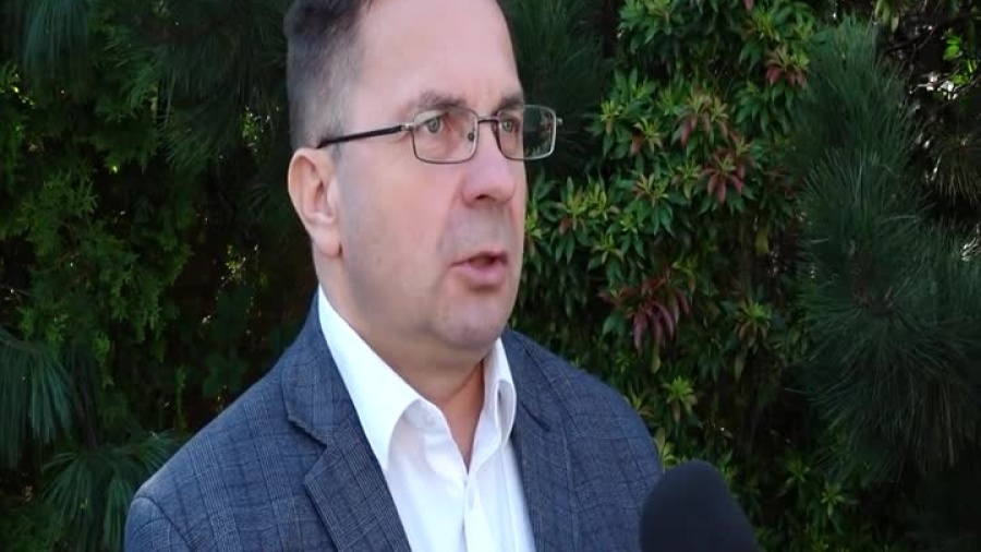 2022-09-07-radny-radomski-interpelacja-majowka.mp4