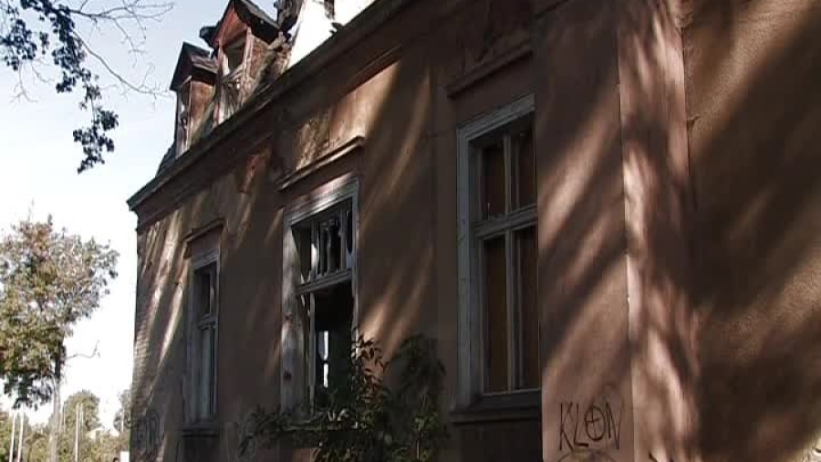 kronika-2012-10-16-ruina-willa-kozuchow.mp4