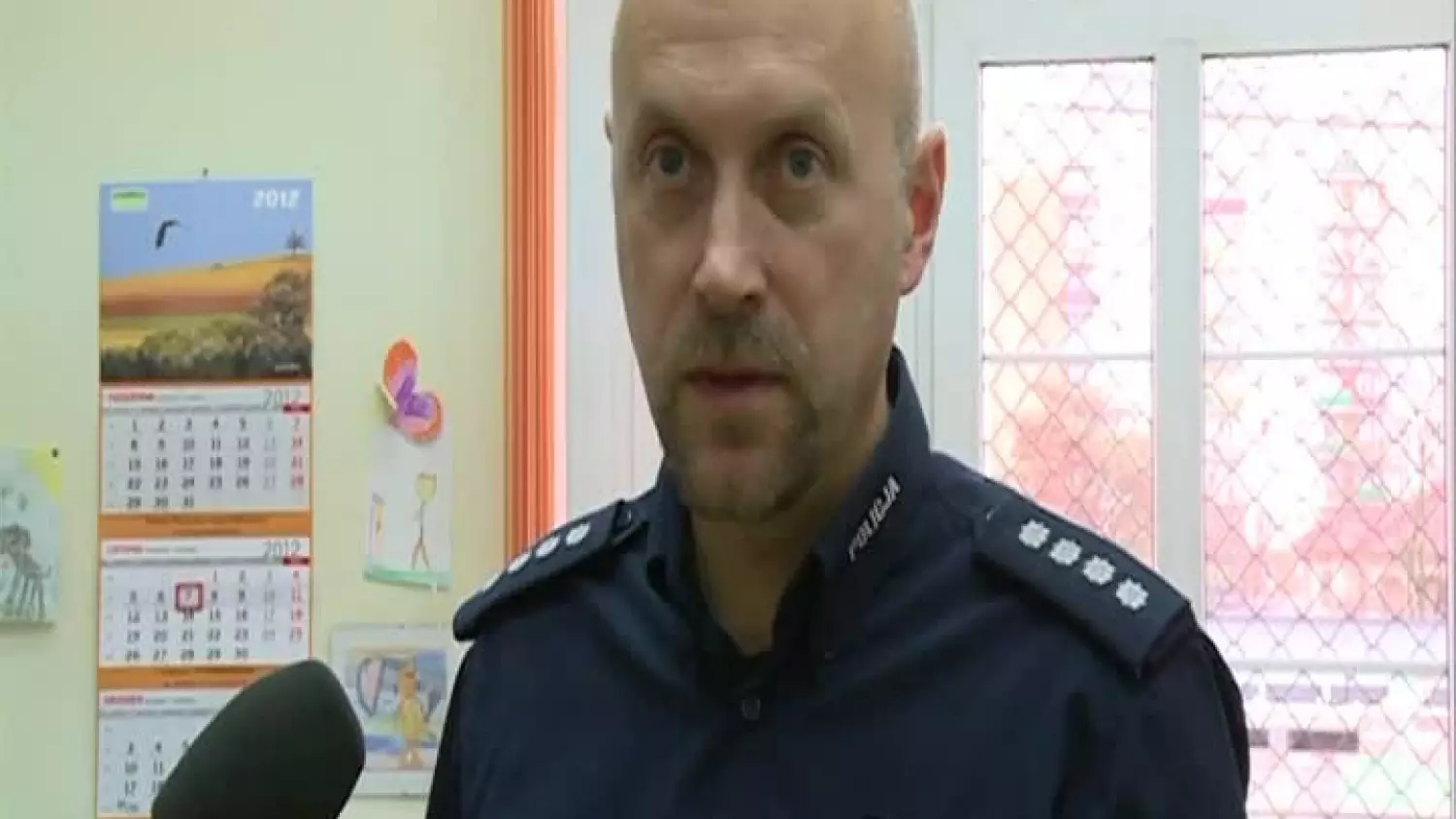 kronika-2012-11-08-swiec-przykladem-policja-nadodrze.mp4