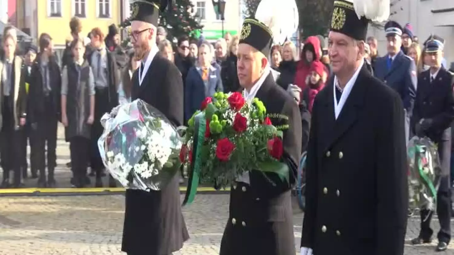 2022-12-05-barborka-pomnik-rynek-polkowice.mp4