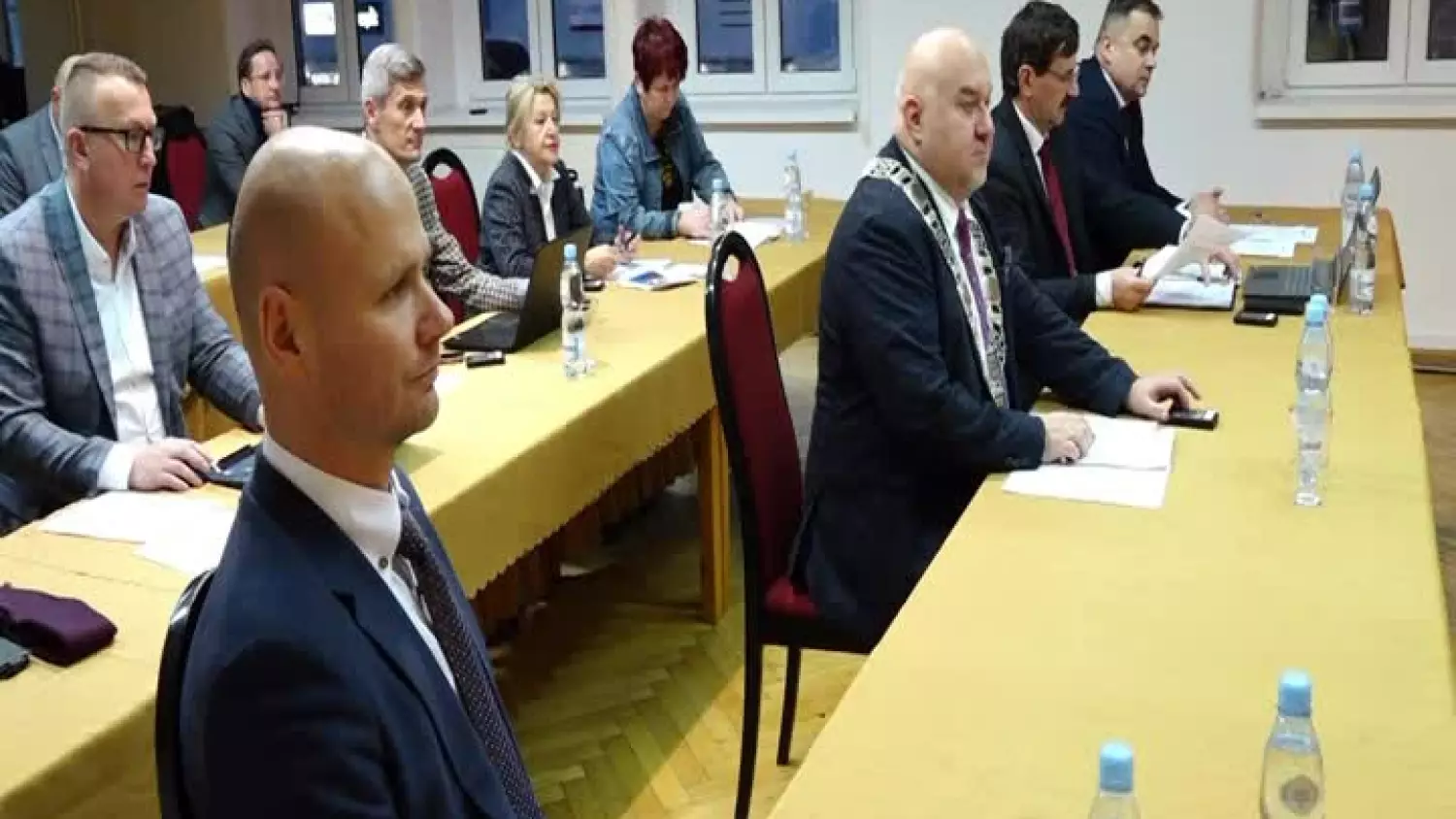 2022-12-28-budzet-drogi-sesja-powiat-glogow.mp4