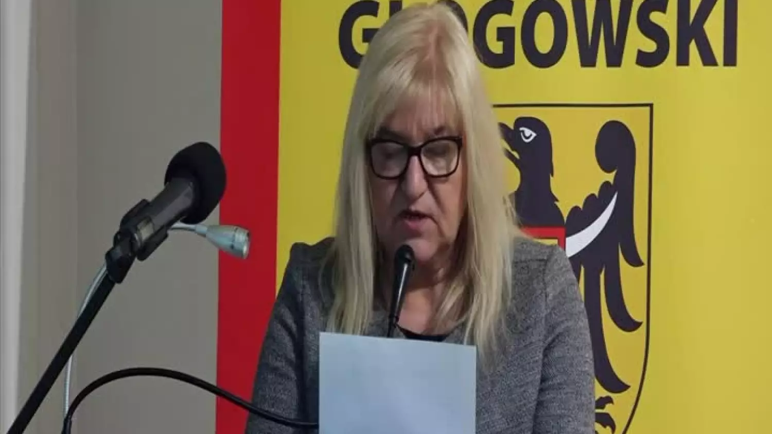 2022-12-29-sesja-dofinansowanie-transport-publiczny-powiat-glogowski.mp4