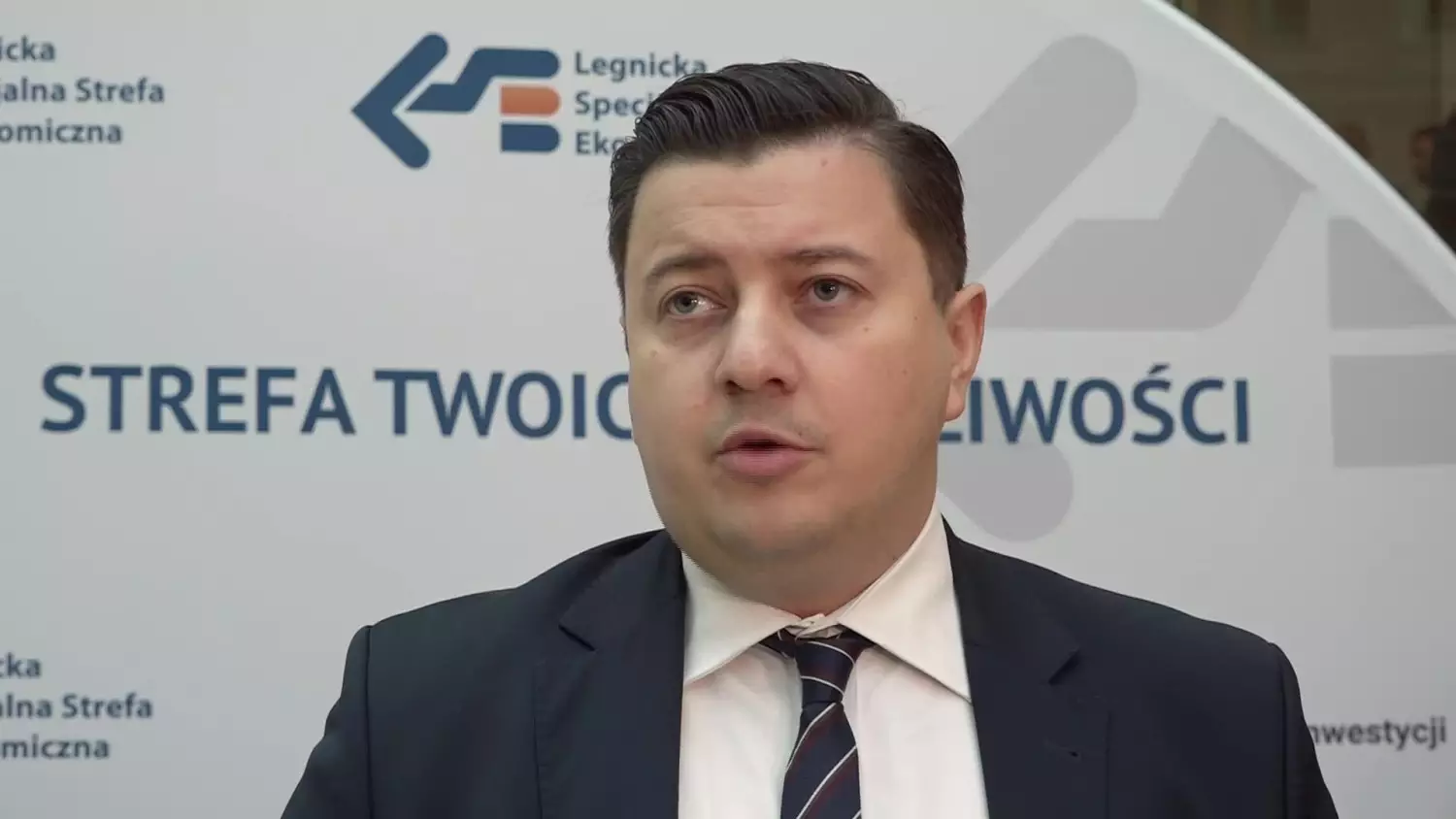 2023-02-01-lsse-klaster-elektromobilnosci-samochody-elektryczne.mp4
