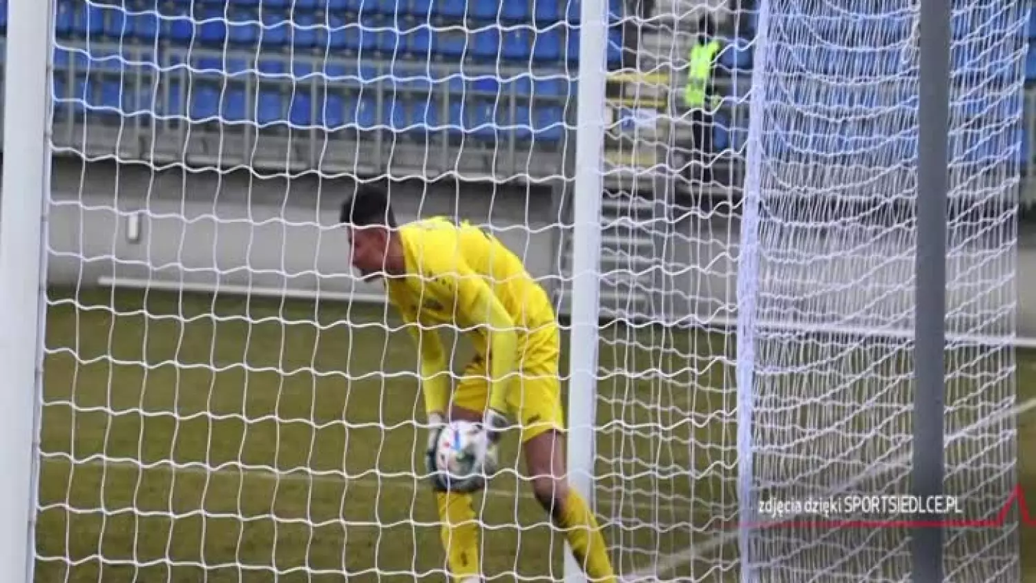 2023-03-14-pogon-siedlce-gornik-3-2-6f33e8b.mp4