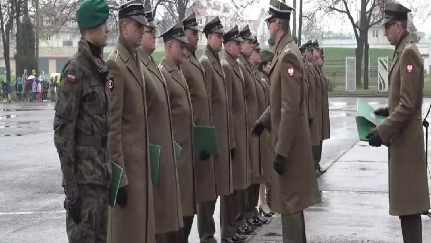 2023-04-18-dzien-sapera-koszary-glogow.mp4