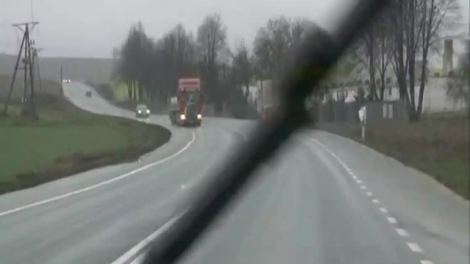kronika-2013-04-26-eksperyment-procesowy-wypadek-jerzmanowa-glogow.mp4