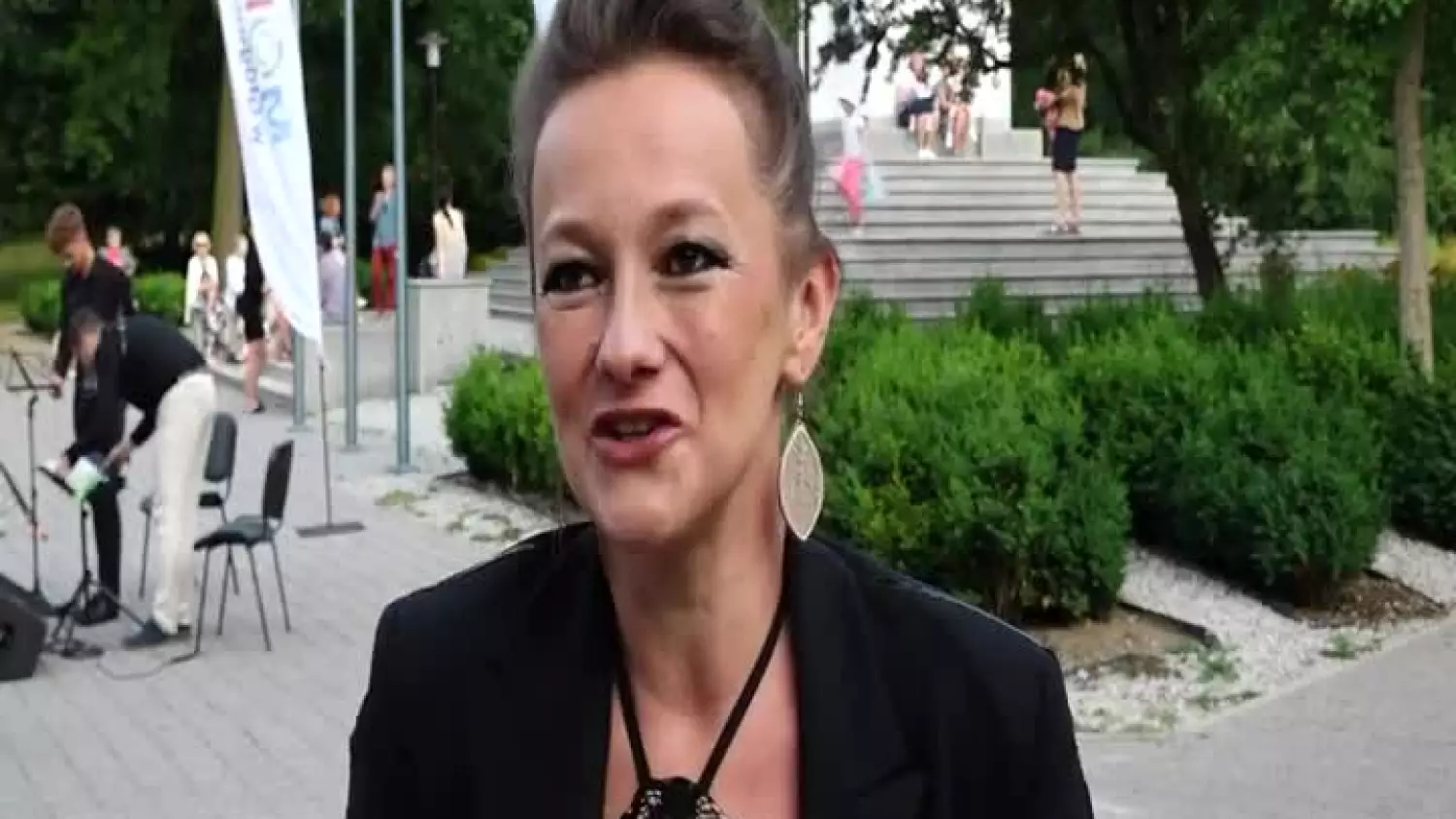 2023-07-05-tango-przy-fontannie-mok-glogow.mp4