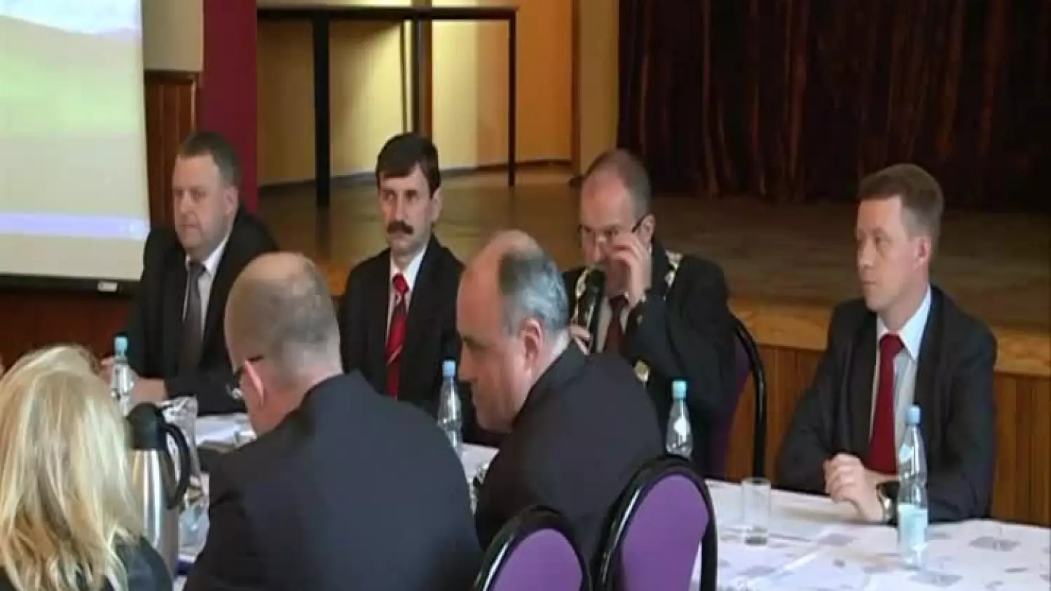 kronika-2013-06-34-absolutorium-starosta-rokaszewicz-powiat-glogow.mp4