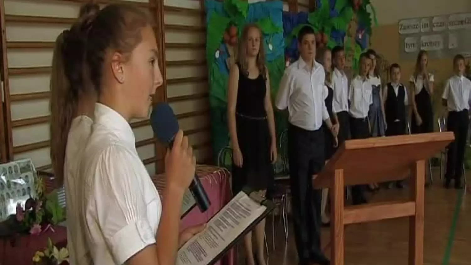 kronika-2013-07-05-koniec-szkoly-sp2-przemkow.mp4