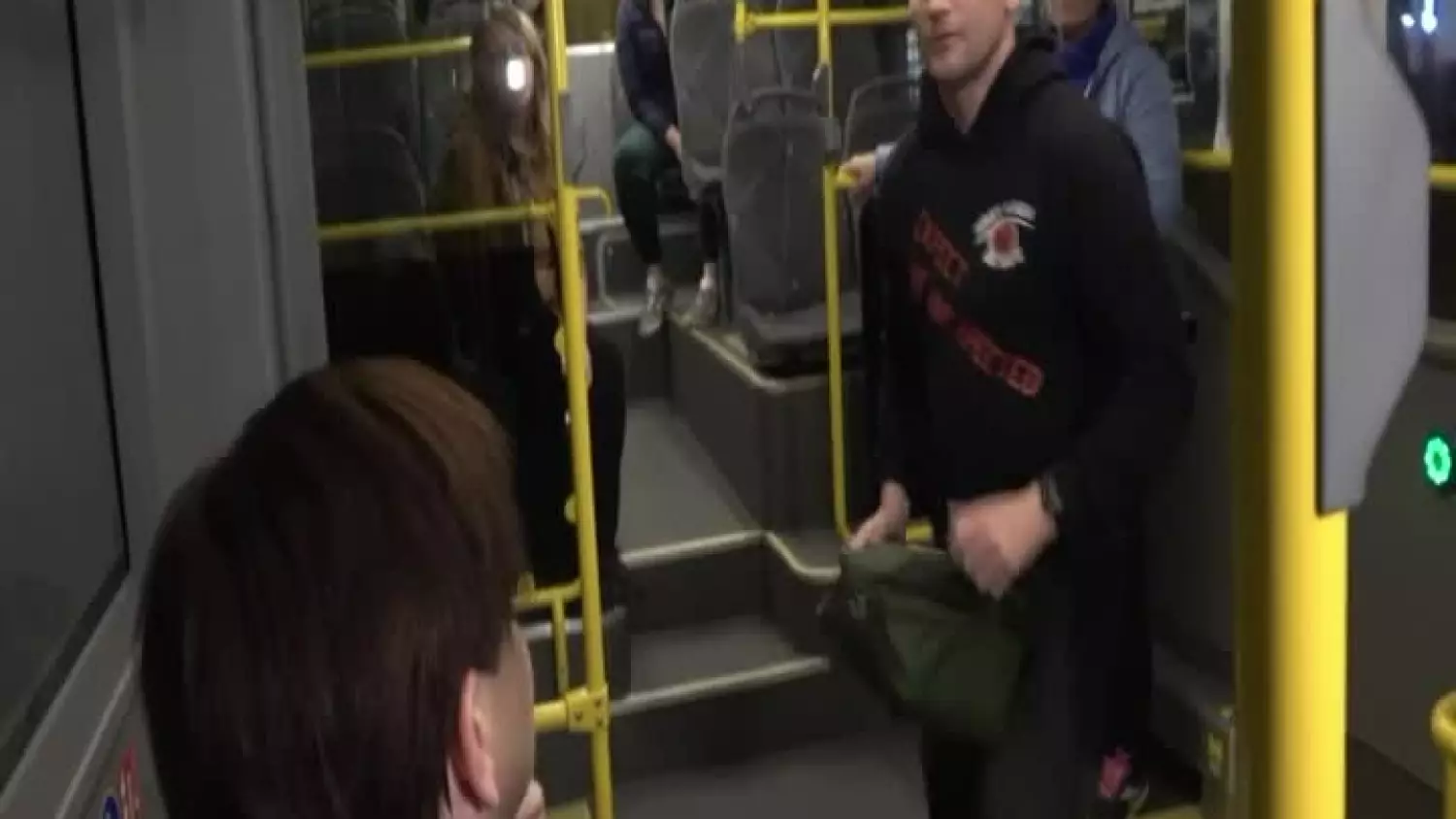 2023-10-24-bezpieczna-polkowiczanka-autobus-polkowice.mp4