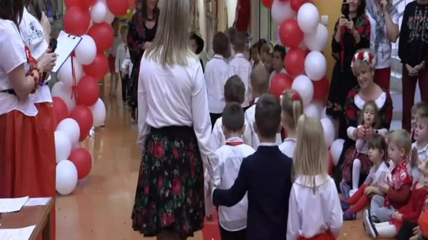 2023-11-08-moda-niepodleglosciowa-przedszkolaki-polkowice.mp4