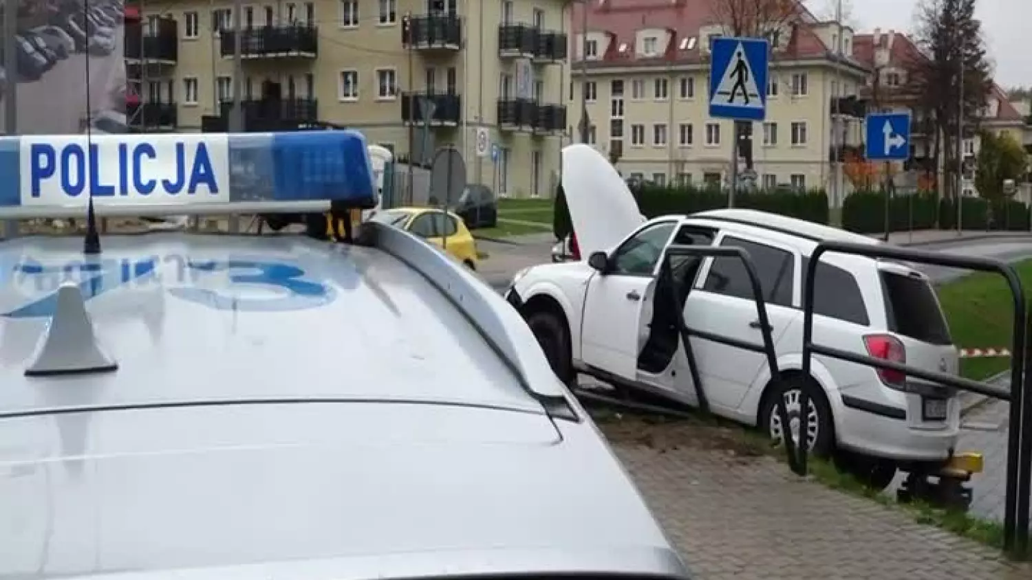 2023-11-17-wypadek-multibox-wojska-polskiego-glogow.mp4