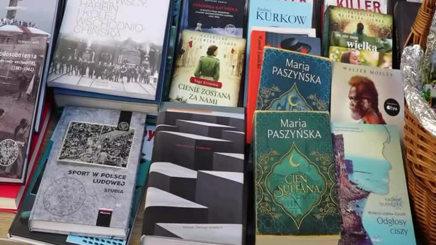 2024-08-27-kiermasz-ksiazek-gek.mp4