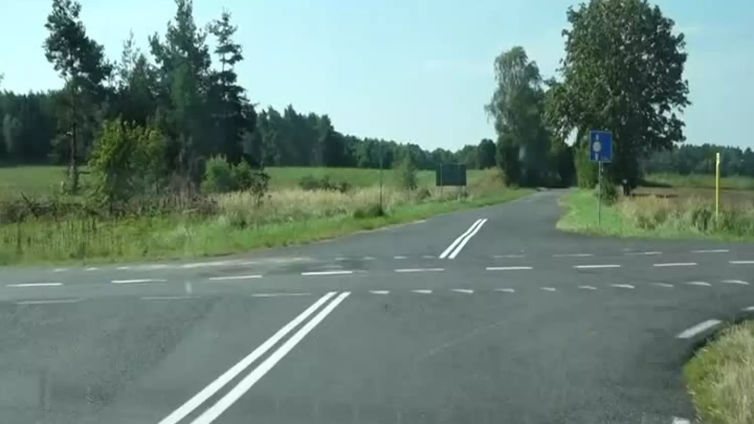 2024-09-06-cd-skrzyzowanie-292-oznakowanie-stop.mp4
