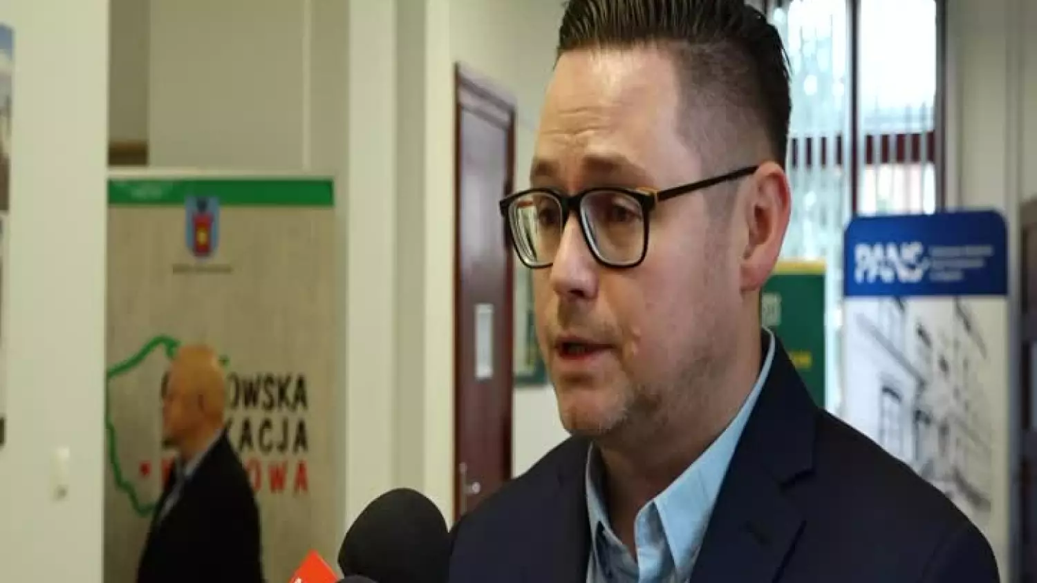2024-11-26-wystawa-milosz-pans-gek.mp4