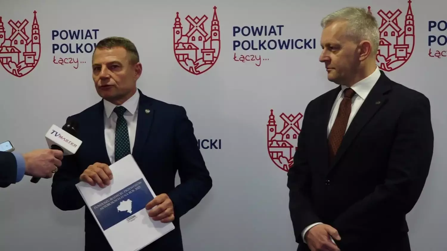 2025-01-17-dotacja-starostwo-autobusy-polkowice.mp4