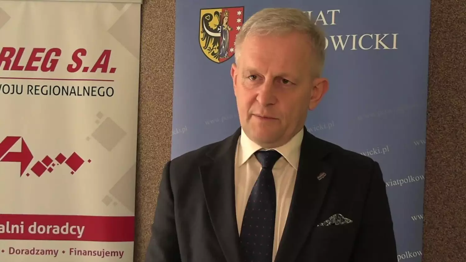 2025-03-03-przedsiebiorcy-czeki-pup-polkowice.mp4