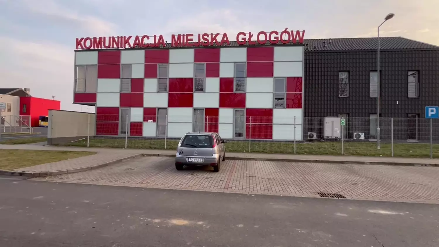 2025-03-11-komunikacja-brak-wyplat-glogow.mp4