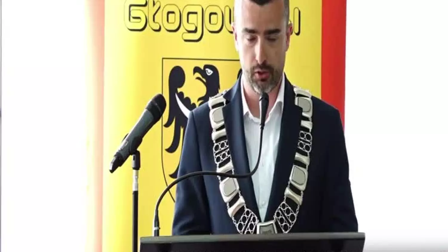 2025-07-15-w-cieniu-kolegiaty-nie-dla-zmiany-nazwy-rajchel-rudzinska-wnuk-zendrannnn-001.mp4
